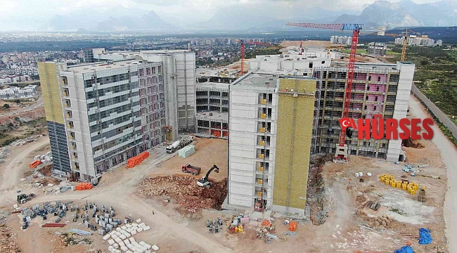 Antalya Şehir Hastanesi, mevcut kamu hastanelerinin yatak kapasitesini tek başına karşılayacak