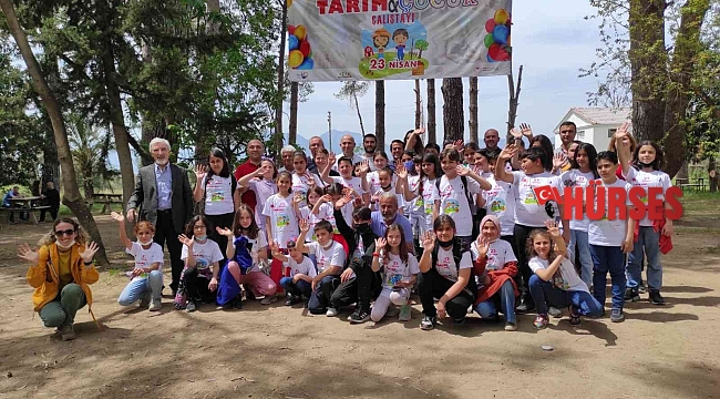Antalya'da çocuklar tarımı ve hayvancılığı uygulamalı öğrendi