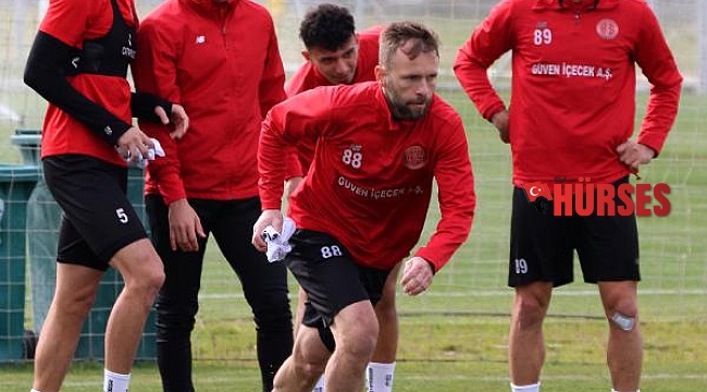 Antalyaspor'da 14 oyuncu gol katkısı verdi