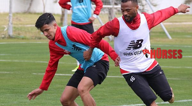 Antalyaspor'da Wright'ın performansı sevindiriyor