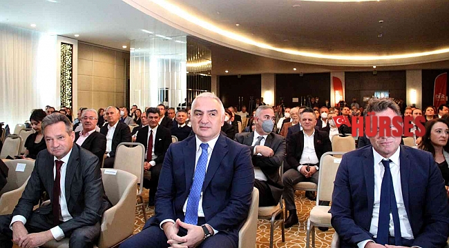 Bakan Ersoy: "Krize karşı bağışıklı olmayı öğrenmeliyiz"