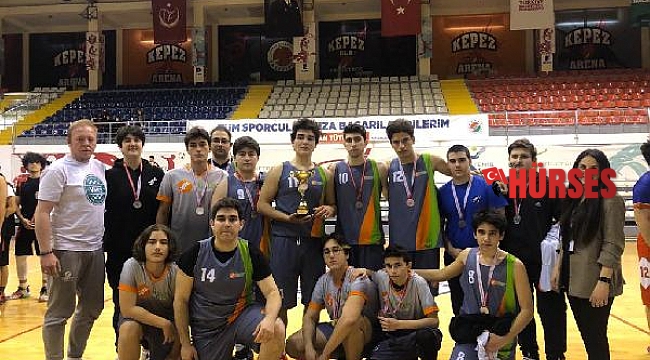 Birey lise basketbol takımı Antalya ikincisi