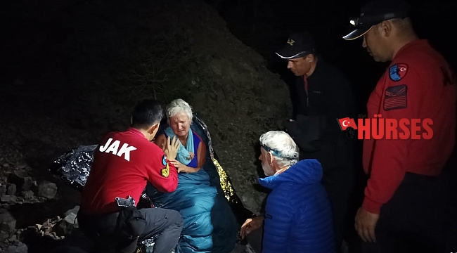 Dağda mahsur kalan Hollandalı turistleri JAK kurtardı