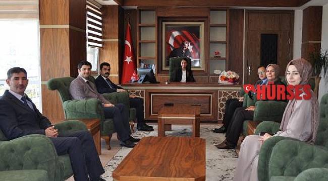 Finike'de kurumları çocuklar yönetti