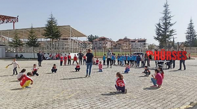 Geleneksel çocuk oyunları şenliği yapıldı