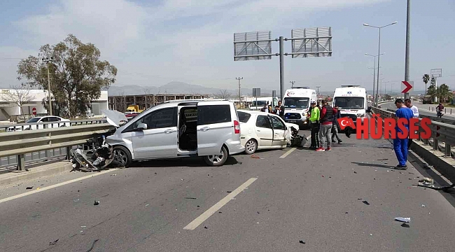 Kararsız sürücü karayolunu savaş alanına çevirdi: 2 yaralı