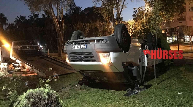 Kontrolden çıkan kamyonet takla attı: 4 yaralı