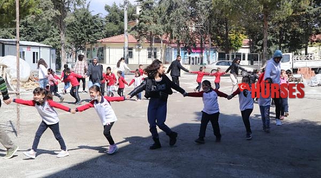 Öğretmen adaylarının sınavı çocukların eğlencesi