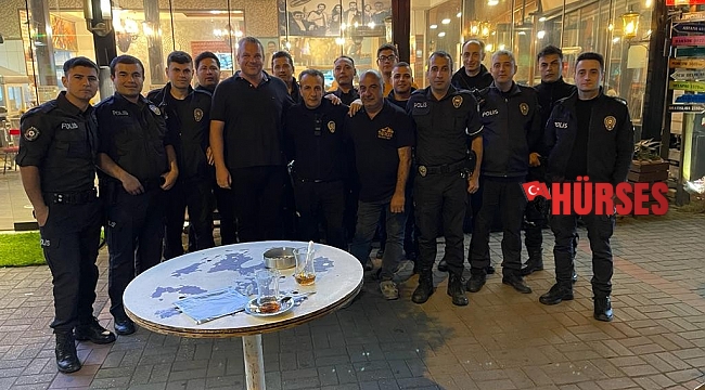Polis devriye ekipleri iftarda iş adamının misafiri oldu