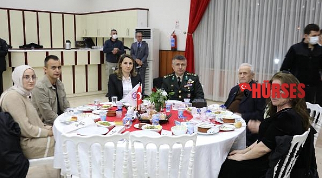 Şehit aileleri ve gaziler iftarda buluştu