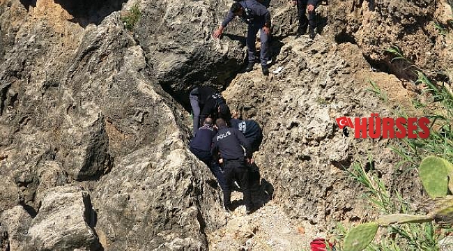 Temizlik yaparken falezlerden düştü