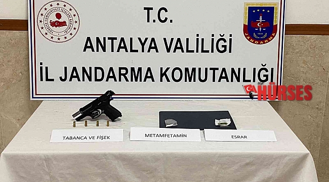 Uyuşturucu madde kullanan şahıs tabancayla yakalandı