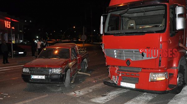 Yaralı sürücü tedavi olmamak için sağlık ekiplerine direndi