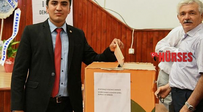 ADD Demre Şubesi'nde Özdemir yeniden başkan seçildi
