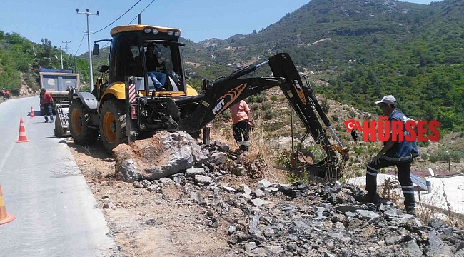 Alanya'da 9 mahalle yoluna yaz bakımı yapıldı