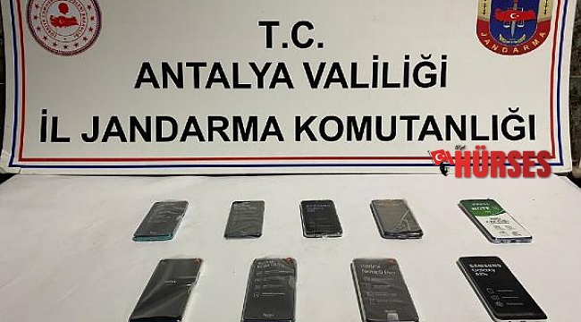 Jandarmadan kaçak cep telefonu baskını