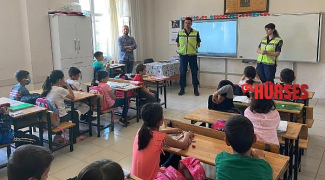 Jandarmadan öğrencilere trafik eğitimi