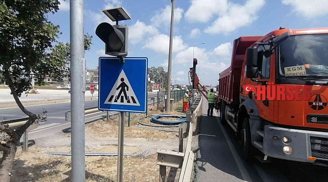 Sık sık kazaların yaşandığı yaya geçidine 'BAS-GEÇ'li çözüm