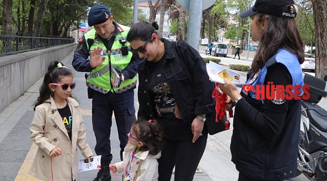 'Yayalar İçin 5 Adımda Güvenli Trafik'