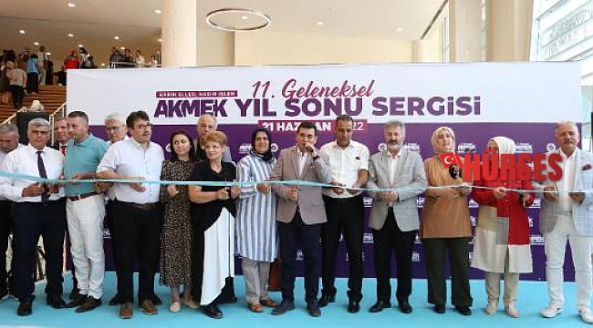 AKMEK'in yıl sonu sergisine yoğun ilgi