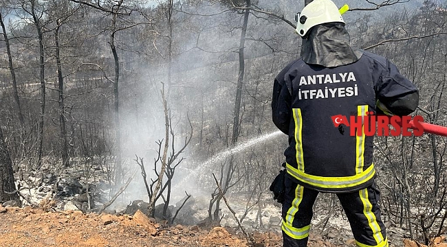 Antalya Büyükşehir İtfaiyesi'ne Marmaris yangınında aktif görev