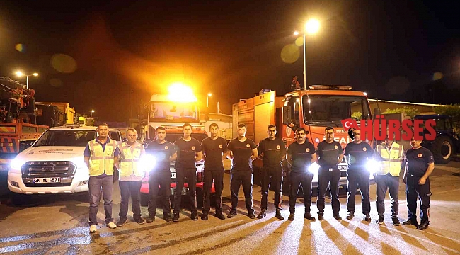 Antalya Büyükşehir'den Marmaris'e 7 araç ve 17 personel yardımı