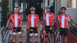 Antalyaspor bisiklet takımı Denizli'den madalyayla döndü