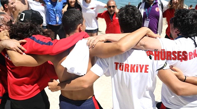 Antalyasporlu milli yüzücü Emir Batur, Avrupa şampiyonu oldu