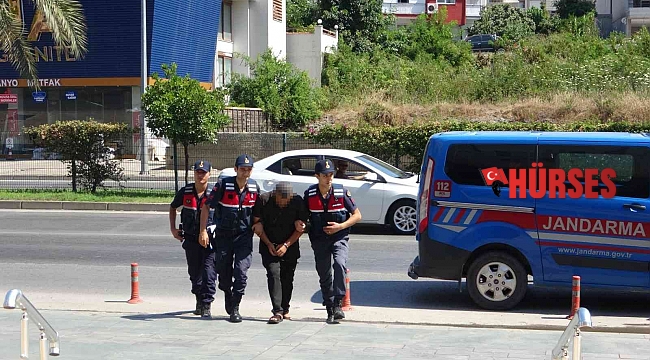 Genç kadını kaçırdığı iddia edilen şahıs, alışveriş merkezinde yakalandı