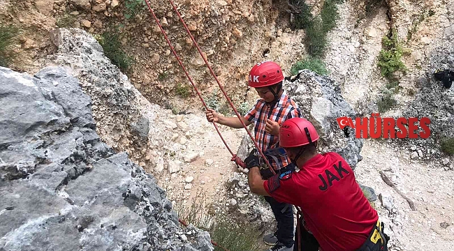 Jandarmadan öğretmen ve öğrencilere dağcılık eğitimi