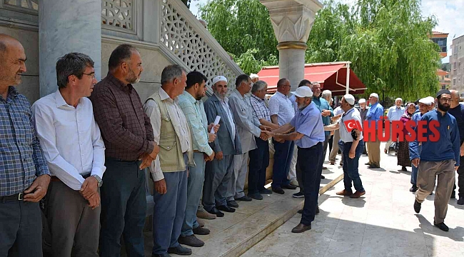 Korkuteli'nde hacı adayları dualarla uğurlandı