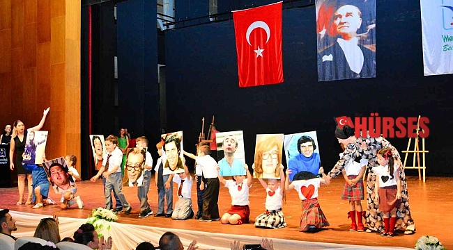 Miniklerin ilk diploma heyecanı