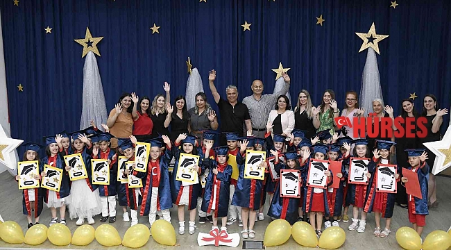 Muratpaşa'nın minik öğrencileri mezun oldu