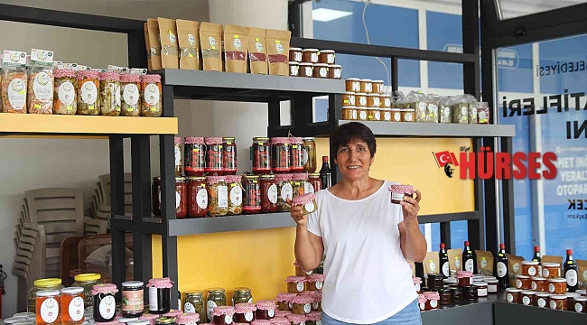 Üreten kadınların ürünleri müşterilerle buluştu