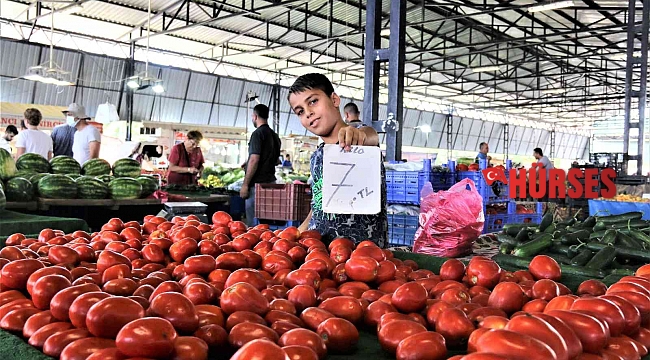 Antalya'da dört gözle beklenen yayla domatesi pazarla buluştu