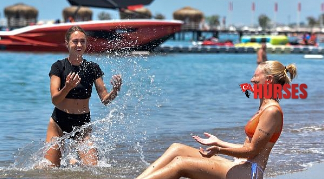 Antalya'da otelde yer bulamayan valiyi arıyor