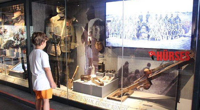 Çanakkale Savaşları Mobil Müzesi Kaş'ta