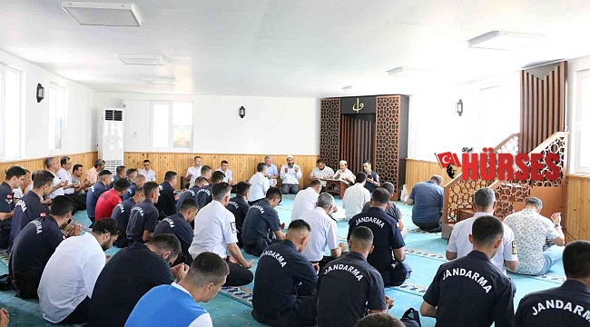 Jandarma 15 Temmuz şehitleri için mevlid okuttu