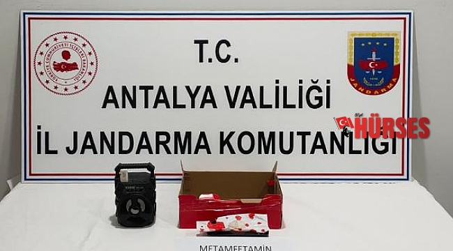 Kargoyla uyuşturucu sevkiyatına jandarma engeli