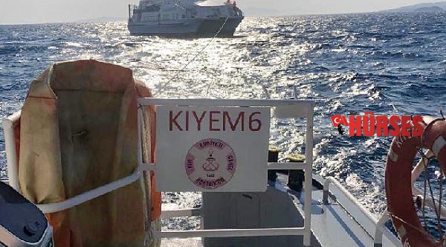 Makine arızası yapan feribot ve yolcular kurtarıldı