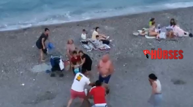 Sahilde çöpe taş atma kavgasında yumruklar konuştu