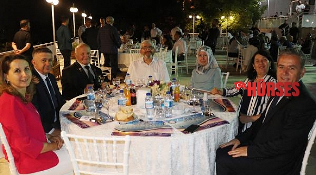 Şehit aileleri ve gazilerle yemek