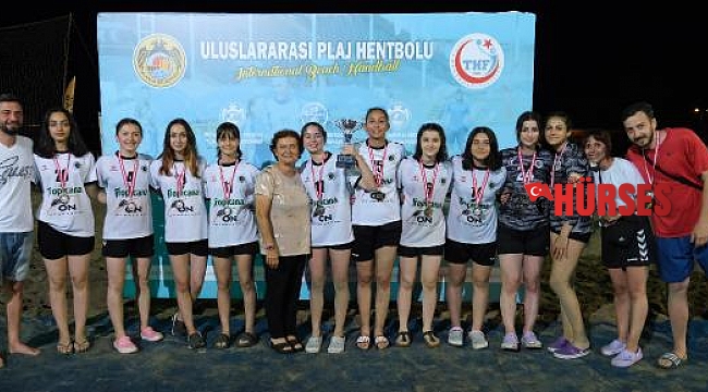 Uluslararası Plaj Hentbolu Turnuvası sona erdi