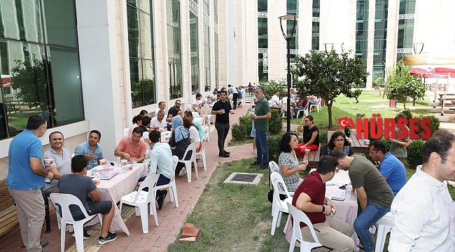 ALKÜ'de aşure ikramı