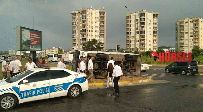Antalya'da servis midibüsü devrildi: 6 yaralı
