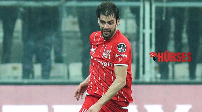 Antalyaspor İtalyan orta saha Poli ile yollarını ayırdı