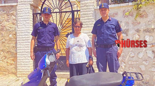 Çalınan motosiklet jandarmanın dikkatiyle bulundu