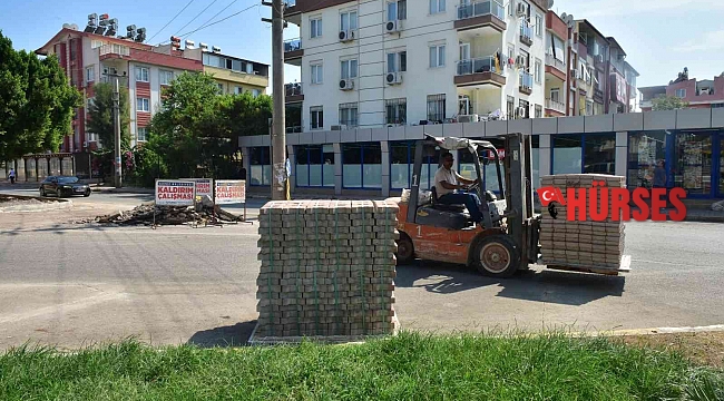 Gülveren Mahallesinde kaldırım çalışması