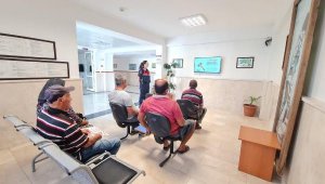 Jandarma vatandaşı bilgilendirdi