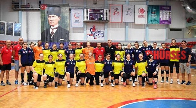 Mavi Kelebekler yeni sezona hazır